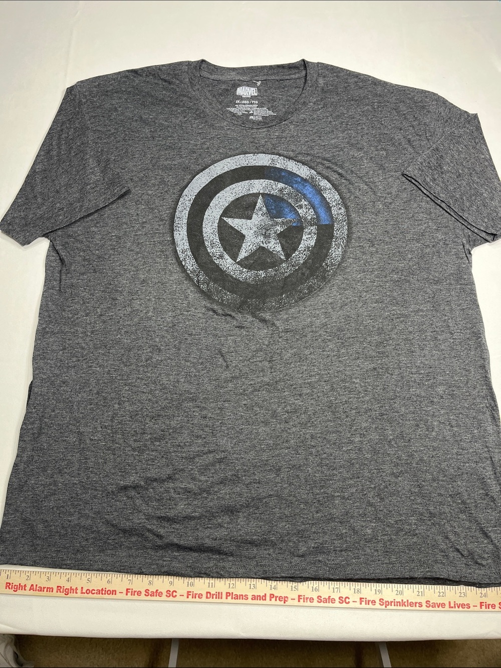 Marvel Captain America Shield Graphic T-Shirt Gray Short Sleeve Men’s 2XL